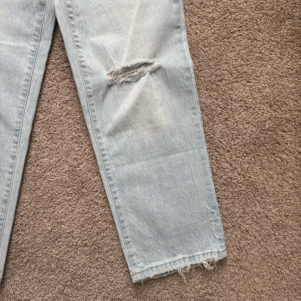 Universal Thread jeans - Picture 3 of 5